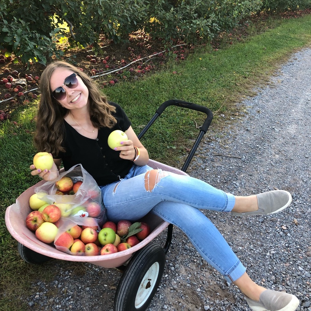 Meet your Posher, Abbie